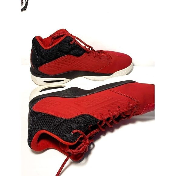 Men’s Nike Shoes  - Picture 11 of 14